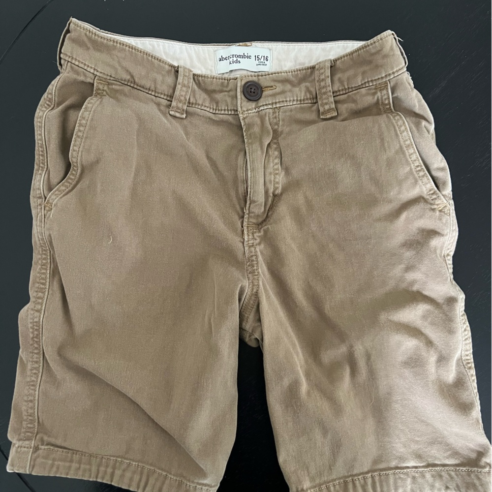 Abercrombie kids-boys khaki shorts